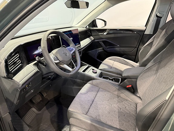 Volkswagen Tiguan 6 of 20
