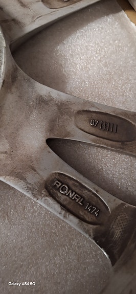 Product image 16 of 36