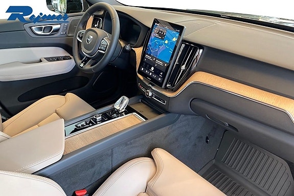 Volvo XC60 11 of 19