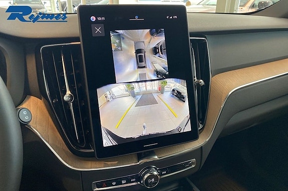 Volvo XC60 9 of 19