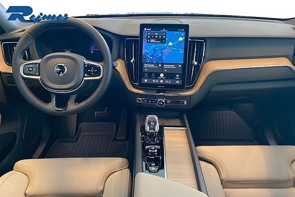 Volvo XC60 10 of 19