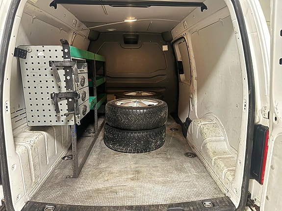 Volkswagen Caddy Maxi 13 of 19