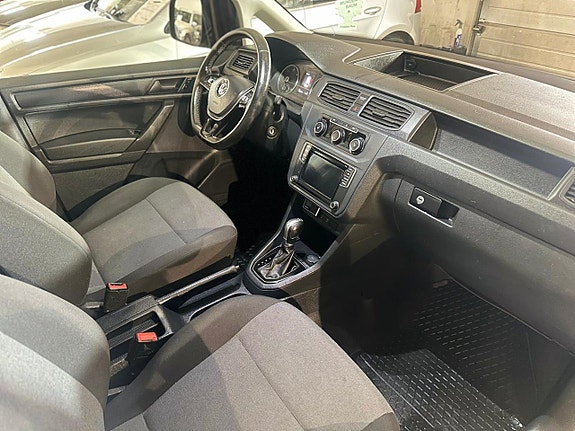 Volkswagen Caddy Maxi 9 of 19