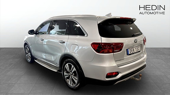 Kia Sorento 4 of 5