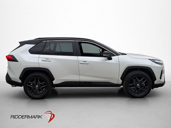 Toyota RAV4 9 of 30