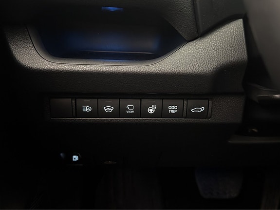 Toyota RAV4 23 of 30