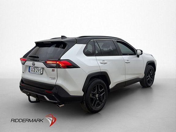 Toyota RAV4 8 of 30