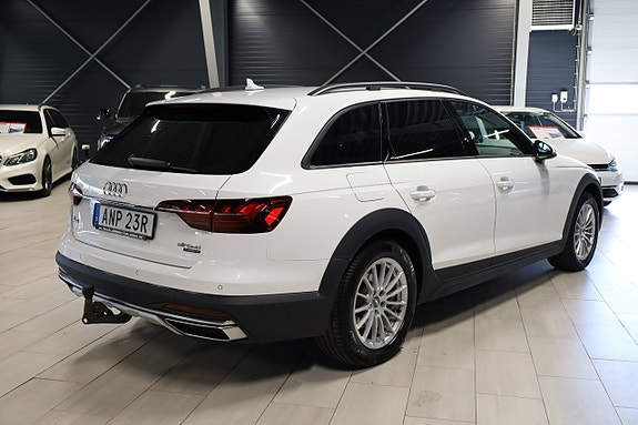 Audi A4 allroad 7 of 19