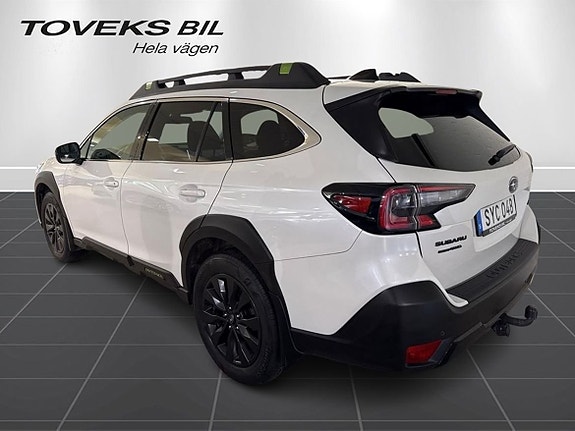 Subaru Outback 3 of 5