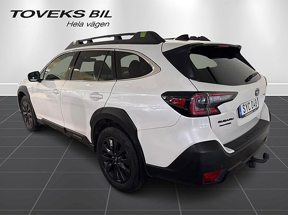Subaru Outback 3 of 5