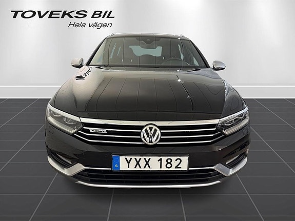 Volkswagen Passat Alltrack 5 of 5