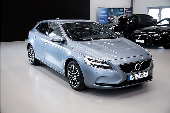 Volvo V40 5 of 5