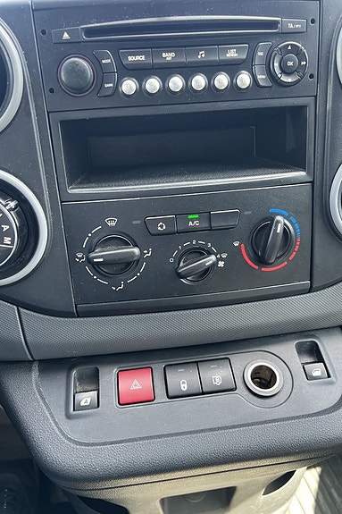 Peugeot Partner 13 of 14