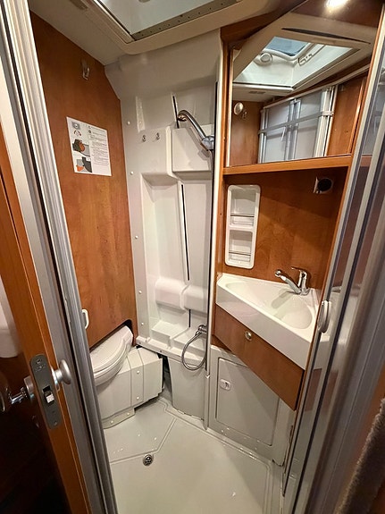 Malibu VAN 640 LE Solceller I Markis I Inverter I  Automat I 1-ägare 12 of 15