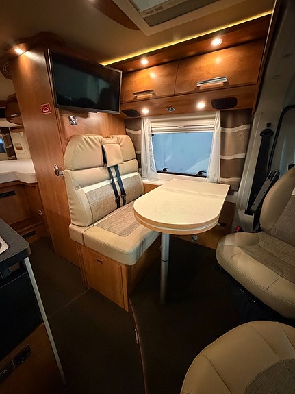 Malibu VAN 640 LE Solceller I Markis I Inverter I  Automat I 1-ägare 7 of 15