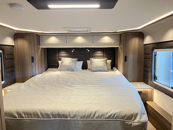 Kabe ROYAL X 810 LQB (5 bält+ALDE+Aut 170hk+Mercedes+Litium+Skinn) 19 of 25
