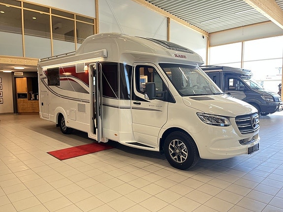 Kabe ROYAL X 810 LQB (5 bält+ALDE+Aut 170hk+Mercedes+Litium+Skinn) 2 of 25