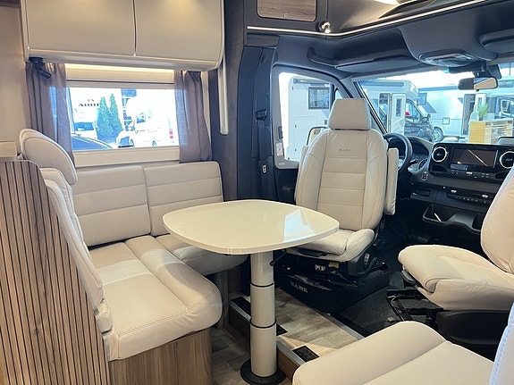 Kabe ROYAL X 810 LQB (5 bält+ALDE+Aut 170hk+Mercedes+Litium+Skinn) 10 of 25