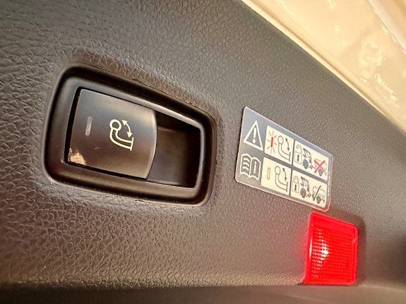 Mercedes-Benz GLE43 18 of 30