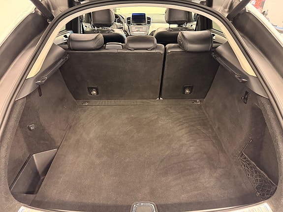 Mercedes-Benz GLE43 16 of 30