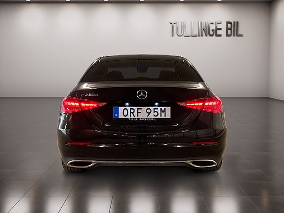 Mercedes-Benz C220 d 4 of 23