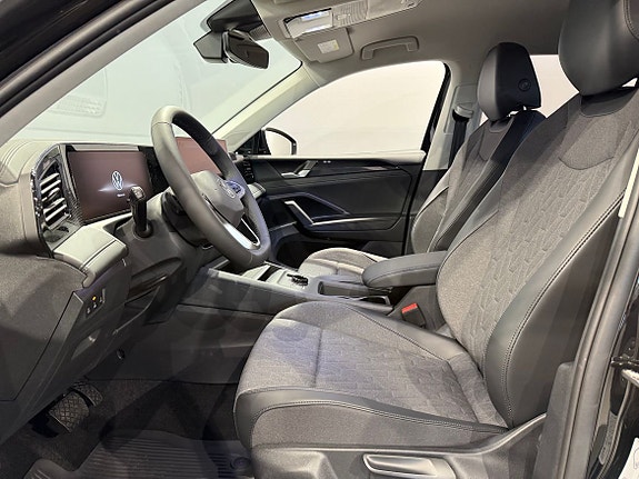Volkswagen Tiguan 8 of 24