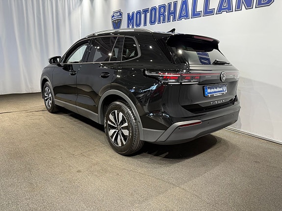 Volkswagen Tiguan 5 of 24