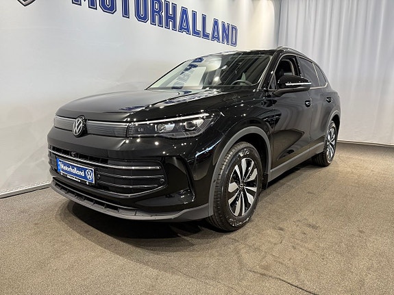 Volkswagen Tiguan 3 of 24