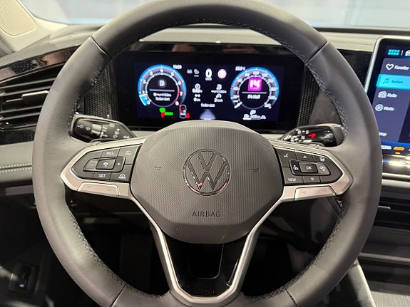 Volkswagen Tiguan 12 of 24