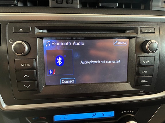 Toyota Auris 12 of 22