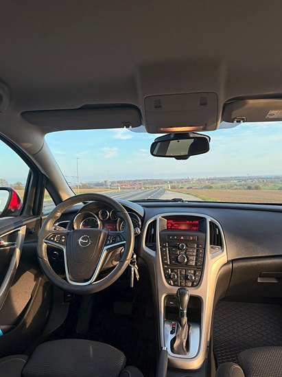 Opel Astra 3 of 3