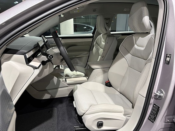 Volvo ES90 9 of 16