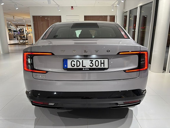 Volvo ES90 4 of 5