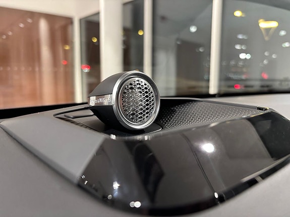 Volvo ES90 12 of 16
