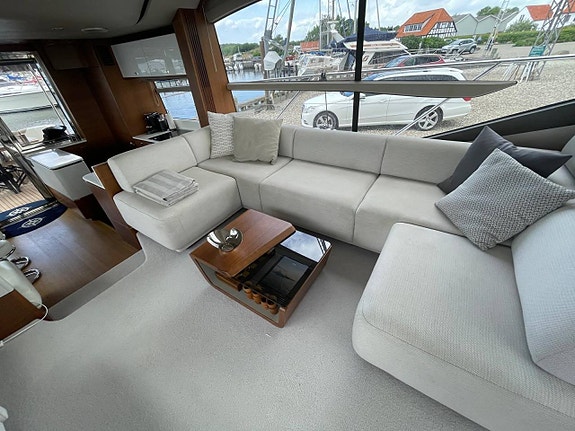 Princess F62 -2020 | 2 x Volvo Penta D13-1000 8 of 12