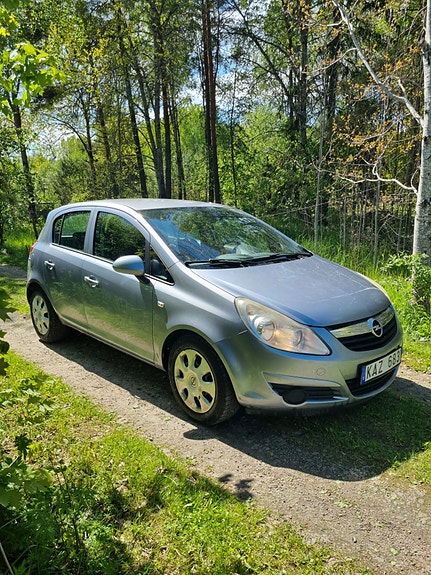 Opel Corsa 2 of 5