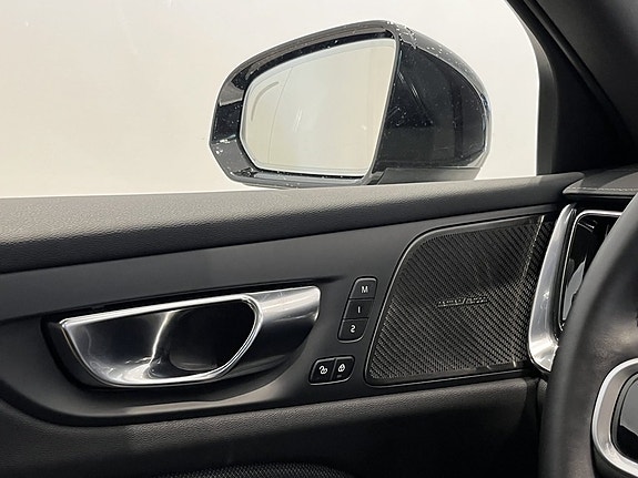 Volvo V60 12 of 14