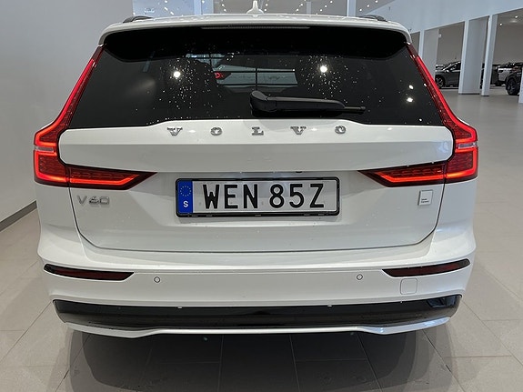 Volvo V60 4 of 14