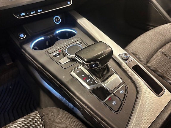 Audi A4 18 of 19