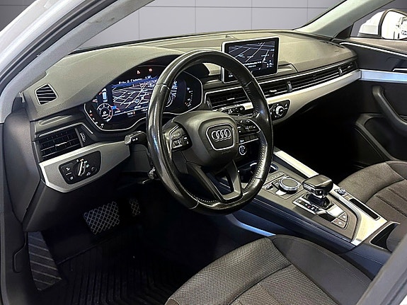 Audi A4 13 of 19