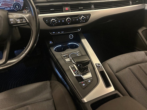 Audi A4 17 of 19