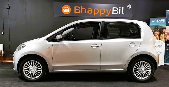 Volkswagen UP! 4 of 5
