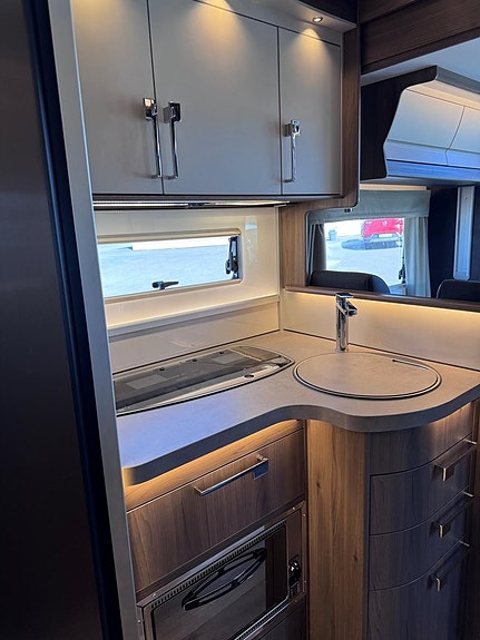 Kabe TravelMaster Novum 750 LGB Serviceavtal, Royalpaket, Hydrauliska stödben, Ac, 9 of 22