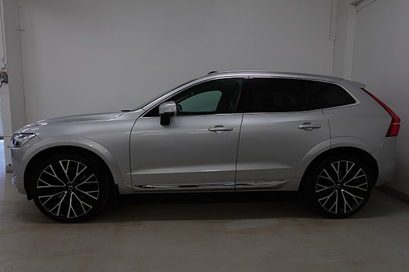 Volvo XC60 3 of 5
