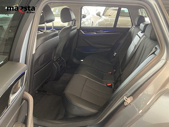BMW 520 10 of 16