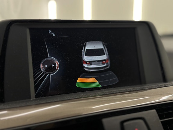 BMW 320d 15 of 19
