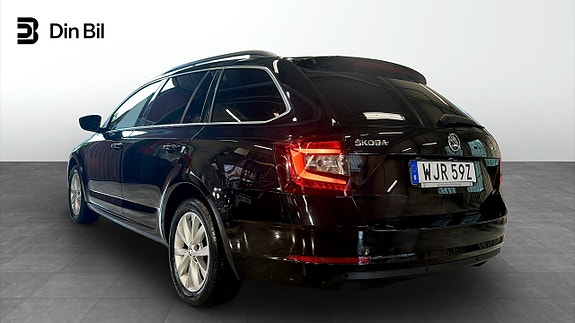 Skoda Octavia 3 of 5