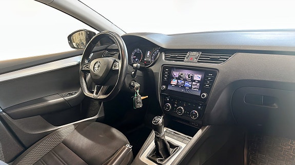 Skoda Octavia 11 of 19
