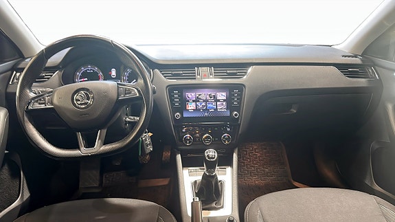 Skoda Octavia 10 of 19