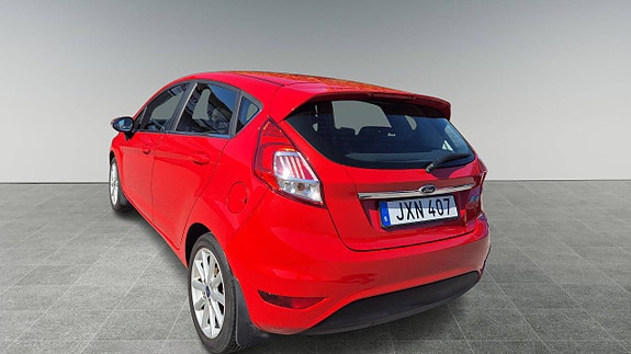 Ford Fiesta 4 of 5